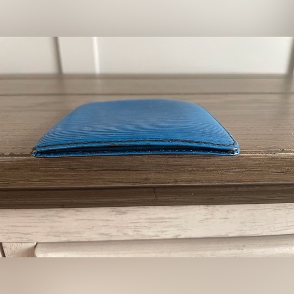 VGUC, Louis Vuitton LV, Blue Epi Leather Wallet, Authentic - Picture 9 of 13